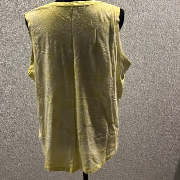 2 Time and Tru tank tops great condition super comfortable - Picture 8 of 12